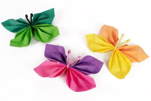 Papillons en papier - Tutos Fête des Mères – 10doigts.fr - 2